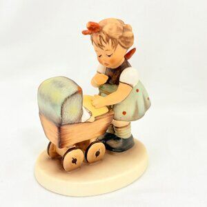 Goebel Hummel #375 3/0 "Morning Stroll" First Issue 1994 TMK7